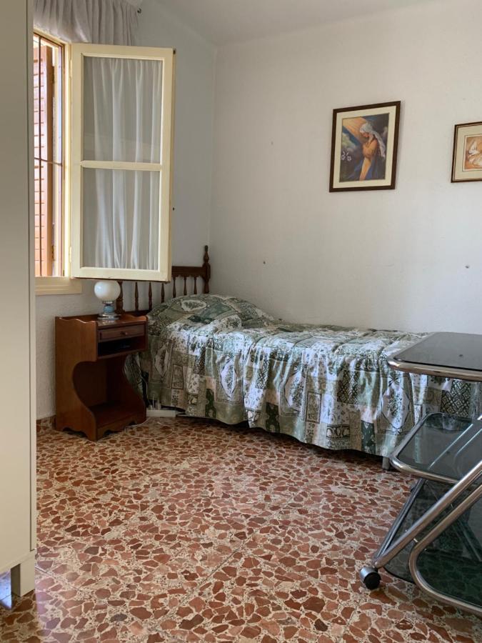 Apartments Plaza De Las Escuelas 阿利坎特 外观 照片